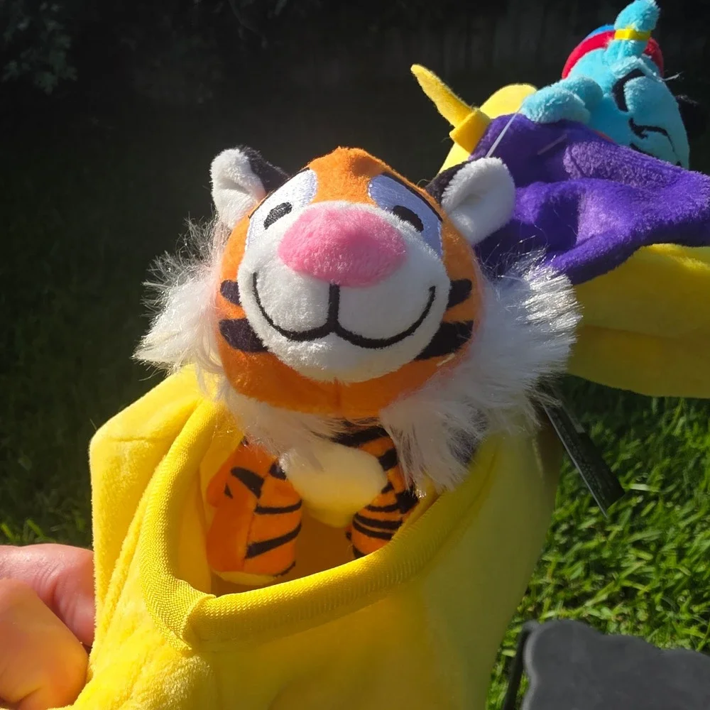 Disney Aladdin Magic Lamp Hide and Seek Plush Puzzle Dog Toy Chewy Exclusive NWT